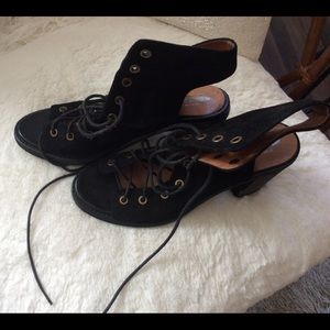 Jeffrey Campbell Lace Up Booties 9M